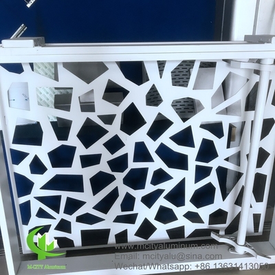 PVDF Металлические алюминиевые перфорированные узоры, используемые для декорации зданий