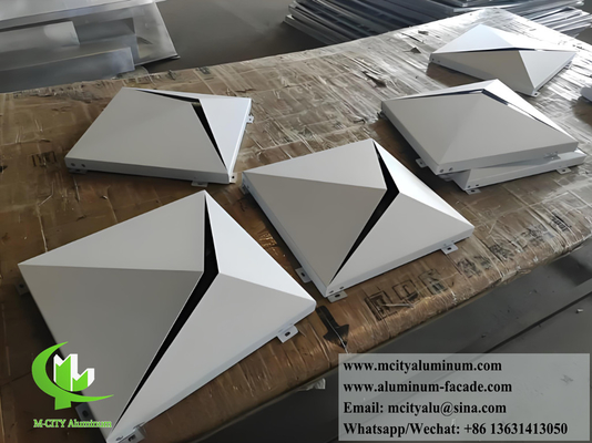 3D-стенные панели Металлические фасады Треугольная форма Алмазные панели