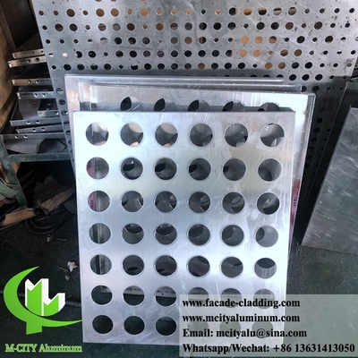 CNC облицовка алюминиевых флуороуглеродных перфорированных панелей для фасадной облицовки