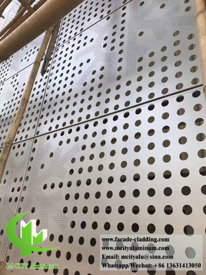 Перфорированная металлическая облицовка алюминиевые фасады с круглыми отверстиями