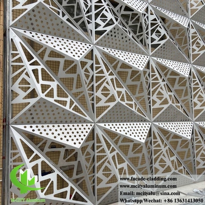 Металлическая оболочка 3D формы алюминиевого фасада листа 1м х 1м цвет полоски