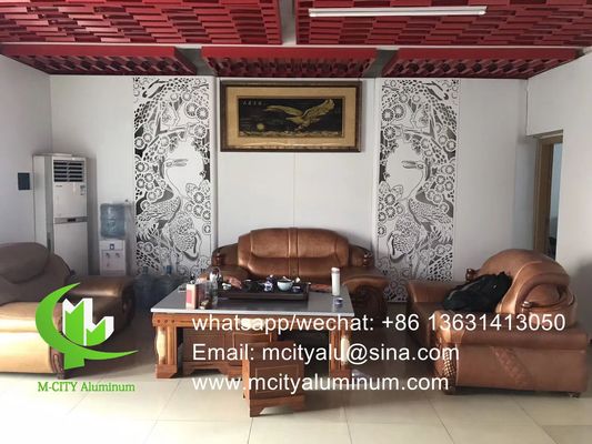 Хорошая цена Алюминиевая перфорированная плотная панель металлическая фасадная облицовка панель толщиной 2,5 мм для декорации фасадов шторных стен онлайн