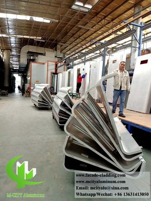 Хорошая цена Порошно покрытая перфорированная алюминиевая фасадная панель с настраиваемыми цветами RAL и стандартным размером 1000x2000 мм онлайн