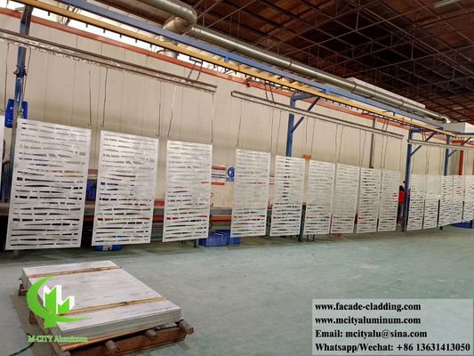 Хорошая цена Порошкообразная лазерная панель из алюминия с настраиваемыми цветами RAL и размером 1000x2000 мм для облицовки фасадов онлайн