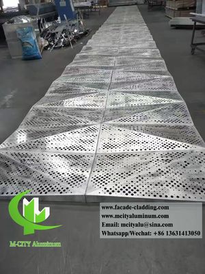 Хорошая цена 3D форма металлический лист Алюминиевый экран для стенных фасадов Система с цветами Sliver онлайн