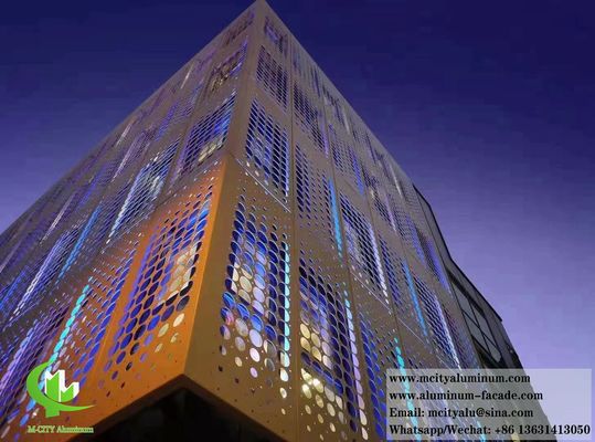 Хорошая цена Металлические стеновые панели с перфорацией, архитектурные металлические панели из алюминия для фасадов зданий онлайн